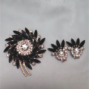 Vintage Julianna Black Gray Rhinestone Brooch Earrings Set